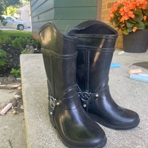 MK toddler boots size 8